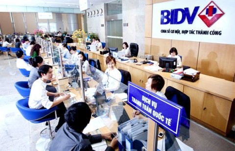 Nộp hồ sơ niêm yết, cổ phiếu BIDV tăng giá 